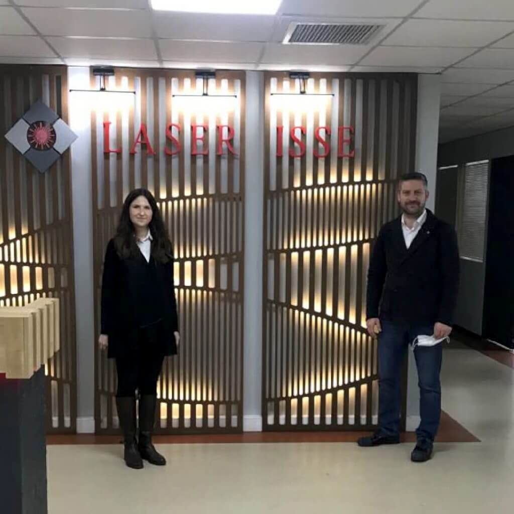 Laser Isse laserlab guest insta